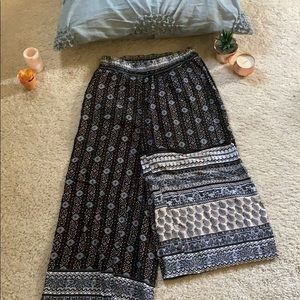 Beautiful flowy patterned pants